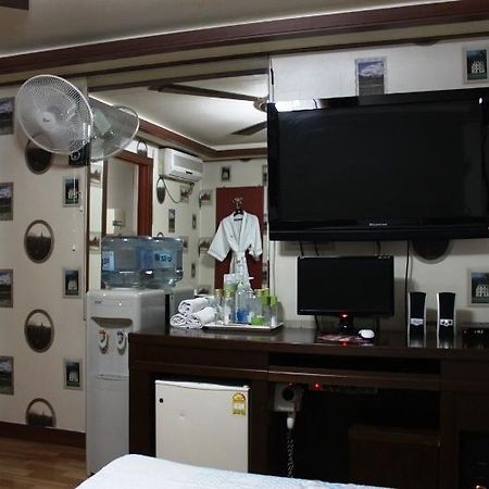 Picasso Motel Jongno Seúl Habitación foto